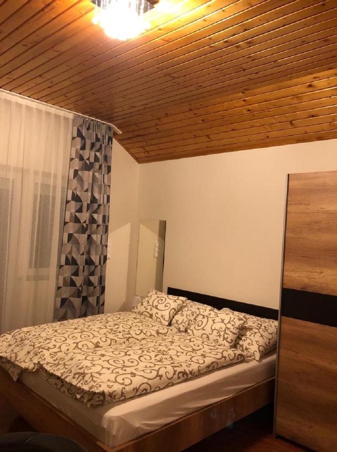 Jacint Apartman Hajduszoboszlo Exterior photo