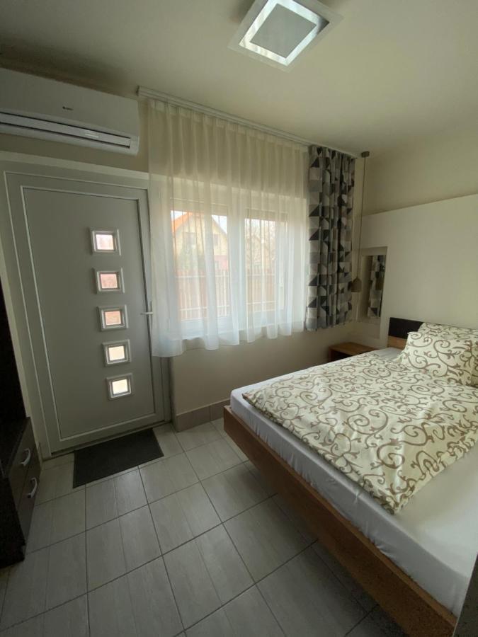 Jacint Apartman Hajduszoboszlo Exterior photo